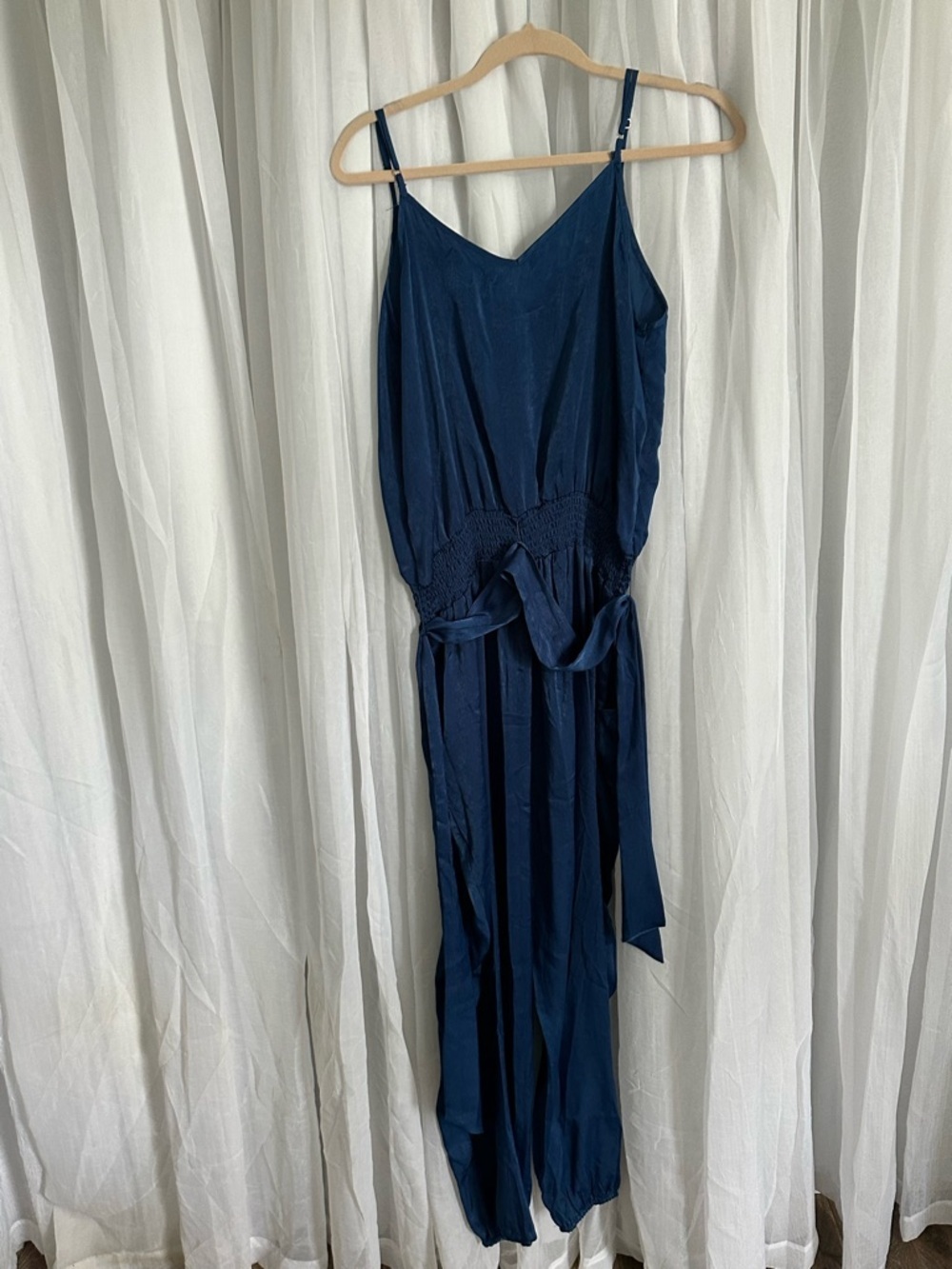 Jumpsuit in Navy Blue with Spaghetti Straps and gathered bottoms - Picture 2 of 16